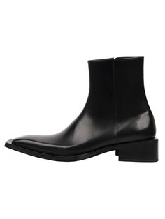 Editor's NotesSO.U:LESURES’s chelsea boots give modern and minimal look with square toe shape and bold, oversized outsole.- Zipper closure- Square toe shape- Bold, oversized outsole- Logo engraved in the bottom of outsole- Leather fabricMeasurements(in.)- Size: KR220mm(US4) - KR300mm(US12)- Heel Height: 1.8in.- Fits true to the sizeComposition & Care- 100% Box Leather- Please check the care labelDesigner- by SO.U:LESURES Modern Chelsea Boots For Winter Workwear, Modern Chelsea Boots With Square Toe For Work, Modern Square Toe Chelsea Boots For Work, Square Toe Chelsea Boots For Fall Business Wear, Modern Chelsea Boots With Lug Sole, Business Chelsea Boots With Square Toe And Leather Sole, Modern Boots With Pointed Toe And Lug Sole, Modern Boots With Lug Sole And Pointed Toe, Modern Pointed Toe Chelsea Boots For Winter