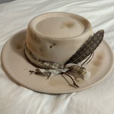 One Of A Kind Hat With Lv Feather. Never Worn. Vintage Top Hat With Short Brim For Fall, Vintage Short Brim Top Hat For Fall, Vintage Felt Hat For Country Events In Fall, Casual Adjustable Boater Hat For Fall, Fitted Casual Top Hat For Fall, Adjustable Vintage Felt Hat For Fall, Vintage Fedora Top Hat For Fall, Vintage Brown Top Hat For Fall, Casual Wide Brim Top Hat For Fall