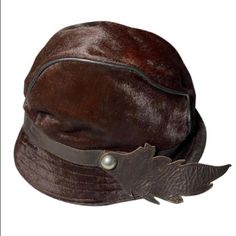 Dsquared2 Hat In A Out Shell Is Calf Skin Leather, Has A Leaf Like Piece On The Side With A Metal Pin. Very Unique Hat Designer Brown Hat With Short Brim, Designer Brown Brimmed Hat, Unique Hats, Metal Pins, A Metal, On The Side, Calf Skin, Accessories Hats, Shells