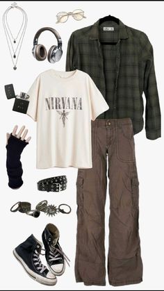 90s Grunge Men Aesthetic, Grunge Outfits Gender Neutral, Grunge Clothes Boy, Rockstar Grunge Outfit, Boy Outfit Ideas Aesthetic, Boys Grunge Outfits, Geek Chic Outfits Men, Clothing Boards Outfits, Grunge Outfit Ideas Men