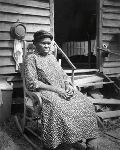 Fulton County, Georgia, ca. 1930...
This woman was a slave and belonged to the family on whose place she now lives. She was a small girl when Sherman's army came through...
Source
National Archives
File Unit Historic Images from the Bureau of Agricultural Economics Mountain Woman, Tender Care, Ozark Mountains, National Archives, History Photos, Historical Events, Red Cross, Traditional Clothing, Fishing Trip