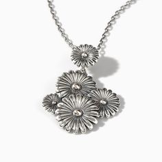 Weight: 4.89 gWidth: 20 mmHeight: 28 mmThickness: 5.3 mmMaterial: Plating Color: Length: 450 mm Elegant Daisy Shaped Jewelry, Elegant Daisy Flower Charm Jewelry, Daisy Bouquet, Bouquet Flower, Necklace Online, Sterling Silver Necklace, Quality Jewelry, Sterling Silver Necklaces, Flowers Bouquet