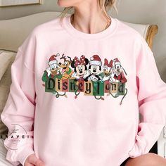 Disneyland Christmas, Vintage Disneyland, Festival Shirts, Mickey Minnie, Buy Vintage, Christmas Sweatshirts, Disneyland, Festival, Disney