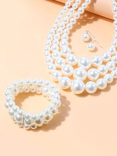 Pearl Beaded Jewelry Sets For Parties, Party Pearl Beaded Jewelry Sets, Party Beaded Pearl Jewelry Sets, White Round Jewelry Sets For Party, Multilayer Necklace, Multi Layer Necklace, Elegant Party, Party Jewelry, Bracelet Jewelry