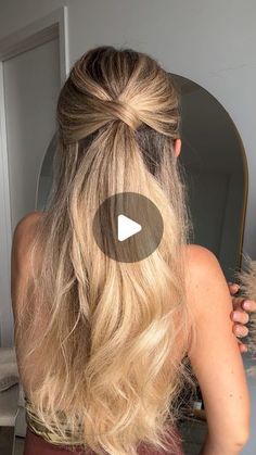 Alina Khafizova on Instagram: "It’s not that complicated!!✨try this!

________
#simplehairstyles #blowdrystyle #bouncyhair #bouncyblowdry #updotutorial #easyhairstyles" Ponytail Trick, Oblong Face Hairstyles, Easy Ponytail, Blowdry Styles, Hairstyle Hairstyle, Beachy Hair, The Cardigans, Bouncy Hair, Simple Ponytails