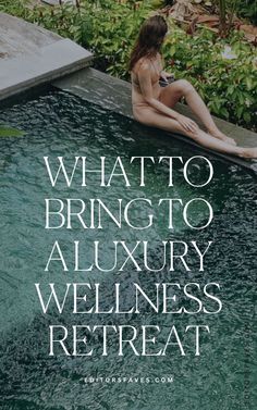 The purpose of a wellness retreat is to relax, rejuvenate and enrich your mind, body, and spirit. It's about what you'll experience and learn, not what you bring. However, having the essentials can help you focus on the experience without worrying about missing something. Here is everything to should pack for a luxury wellness retreat. #and #The #Pursuit #SelfCare #HealthTips #of #Wellness #Wellness #Nurturing #Spirit #Home #Body #Mind #HealthyLifestyle Luxury Wellness Retreat, Wellness Workshop Ideas, Wellness Retreat Activities, Wellness Retreat Aesthetic, Diy Wellness Retreat, Wellness Tourism, Mental Health Retreat, Retreat Aesthetic