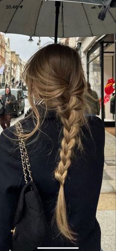 Stile Blair Waldorf, Haircare Tips, French Braid Hairstyles, Hairstyles For Short Hair, Inspiration Fashion, French Braid, Short Haircuts, Hairstyles For School, Aesthetic Hair