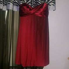 Beautiful Red And Black Ombre Short Strapless Dress With Sparkles. Red Strapless Dress With Sweetheart Neckline For Formal Events, Elegant Red Strapless Homecoming Dress, Red Strapless Dress For Prom Party Season, Red Strapless Cocktail Evening Dress, Strapless Red Evening Dress For Party Season, Red Strapless Dress For Homecoming, Holiday Red Strapless Evening Dress, Red Strapless Dress For Formal Occasions, Red Strapless Evening Dress For Holiday