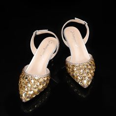 Step into elegance and glamour with our Champagne Colored Rhinestone-Embellished Electroplated Ladies' Evening Shoes. These exquisite shoes are designed to make a statement at any formal occasion or special event. The champagne color adds a touch of sophistication, while the unique shape and dazzling rhinestone embellishments create a truly eye-catching look. Crafted with attention to detail and quality, these shoes are sure to elevate your style and leave a lasting impressionColor: CoffeeProduc Blazers Shoes, Block Sandals, Bow Sandals, Rhinestone Embellishments, Evening Shoes, Champagne Color, Watch Necklace, New Arrival Dress, High Heel Sandals