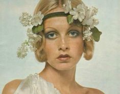 60s Icons, Summer Moodboard, Flowers In Her Hair, Vintage Soul, The Great Gatsby, 60s Fashion, Vintage Glamour, Vintage Beauty, Gatsby