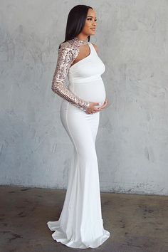 Rehersal Pregnant Birthday, Spandex Gown, Maternity Photography Dresses, Maxi Maternity Dress, Lace Maternity Gown, Dress The Bump, Gown Photography, Maternity Dresses Photography, Iridescent Fabric