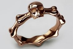 Cute ring! #skulls Glans Ring, Bone Ring, Small Skull, Skull Bones, Vintage Biker, Skull Jewelry