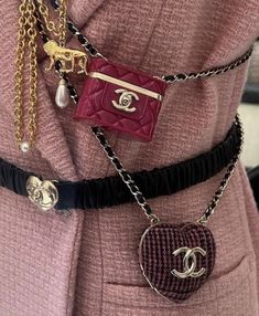 Honeymoon Avenue, Chanel Aesthetic, Chanel Lover, Dr Shoes, Luxury Bags Collection, Bag Obsession, Dream Bags, Luxury Purses, Cheap Bags