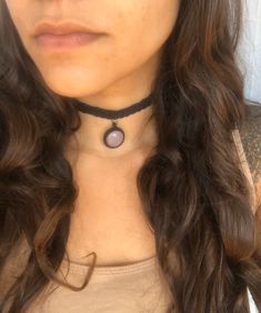 ♦️ Dainty rose quartz choker with round rose quartz, available in 9 differents colors: Black, dark chocolate, chocolate, gold, cinnamon, light gold (palha), burgundy, black cherry and lilac. Beautiful gift idea for girlfriend. ♦️ This piece is MADE BY ORDER, that means the necklace will be made when ordered. ♦️ All rose quartz cabochons looks the same as pictures. Unique handmade macrame choker made and designed by Psychedelic Macrames ॐ ∇ Each jewelry is made with attention in all details, love Adjustable Delicate Crystal Choker Necklace, Delicate Adjustable Crystal Choker Necklace, Delicate Adjustable Crystal Choker, Delicate Adjustable Choker Jewelry, Adjustable Rose Gold Choker Necklace, Handmade Delicate Adjustable Choker, Adjustable Delicate Choker Necklace, Delicate Handmade Adjustable Choker, Gift Crystal Choker Necklace