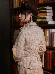 The price is for a blazer only, others are not included.  Garment Size   	 		 			Size 			M 			L 		 		 			Shoulders 			46 			49 		 		 			Full Length 			52 			55 		 		 			Sleeve Length 			34 			35 		 		 			Bust 			85-95 			90-100 		 		 			Waist 			70-84 			75-89 Dark Steampunk, Retro Punk, Brown Vintage, Vintage Plaid, Plaid Blazer, Plaid Pattern, Light Brown, Dress Length, Wool Blend