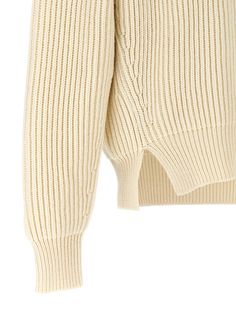 100% wool Jil Sander Shoes, Burberry Shop, Versace Shop, Side Splits, Green Shoes, Knitwear Tops, Chunky Sweater, Jil Sander, White Sweaters