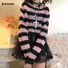 Color: Pink short, Size: One Size Gothic Sweater, Emo Streetwear, Harajuku Grunge, Loose Jumper, Look Grunge, Style Kawaii, Sweaters Women, Ripped Shorts, Dot Skirt