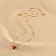 This Beautiful Pendant Necklace Is Designed To Show Your Romantic Side. Featuring An Exquisite Love-Heart Shape, It Brings A Touch Of Classic Beauty To Any Ensemble. A Perfect Symbol Of Love And Devotion, It Will Show Your Special Someone Just How Much They Mean To You. Perfect Gift: This Necklace Will Be A Special Gift For Friends, Wife, Daughter, Mother, Sister, Perfect Gift For Christmas, Graduation, Birthday, Thanksgiving Day, Valentine's Day, Anniversary, Graduated Day, Mother's Day. Materi Red Heart Necklace With Clavicle Chain, Red Heart Necklace For Her, Red Heart Necklace As A Gift For Her, Red Heart Clavicle Chain Necklace, Minimalist Red Heart Necklace, Red Heart Pendant Necklace, Red Heart Pendant, Cupcake Necklace, Heartbeat Necklace