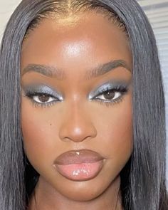 Foundation Swatches Aesthetic, Blue Makeup On Black Women, Iridescent Makeup Looks Black Women, Icy Makeup Looks Black Women, Face Beat Makeup Dark Skin, 90s Makeup Black Women, Siren Makeup Black Women, Y2k Makeup Black Women, Dark Skinned Makeup