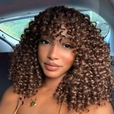 Mixed Curly Hair, Honey Brown Hair, Brown Curly Hair, Curly Hair Styles Easy, Natural Curls Hairstyles, Hairdos For Curly Hair