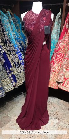 vandeu Saree Collection   #vandeudress #vandeu #kurti #dupatta #indiandress #eid #Festival, #Diwali, #Eid, #Kitty Party, #Ganesh Charturthi #saree #vandeusaree #cloth Raashi Khanna, Saree Party Wear, Draped Saree, Sarees For Girls, Saree Draping Styles, Fancy Saree, Modern Saree, Fancy Sarees Party Wear