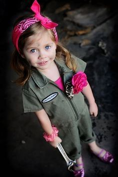 cute Baby Mechanic, Rockabilly Kids, Girl Mechanics, Toddler Girl Halloween, Foto Baby, Childrens Photography, Halloween Costumes For Girls, Future Kids