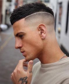 Hard Part Haircut, Crew Cut Hair, Skin Fade, Very Short Haircuts, Faded Hair