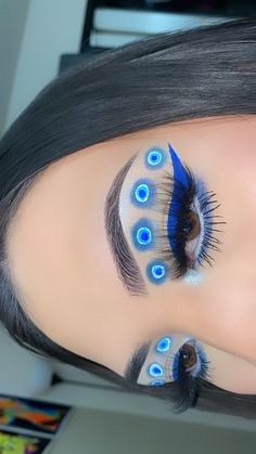 Evil Eye Makeup Look, Stitches Makeup, Makeup Charts, Halloween Eye Makeup, Dramatic Eye Makeup, Glitter Eye Makeup, Rave Makeup, Fall Makeup Looks