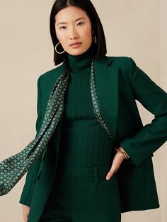 Saw this on Banana Republic: Forest Emerald Green, Deep Autumn Color Palette, Deep Winter Colors, Turtleneck Jumper, Winter Capsule Wardrobe, Deep Winter, Turtle Neck Jumper, The Sheep, Green Outfit