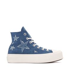 Blue Star Shoes, Denim Converse, Chuck Taylor All Star Lift, Jeans And Converse, New Street Style, Custom Converse, Basketball Star, High Top Sneaker, Star Shoes