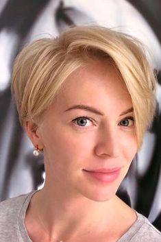 Short Hairstyles for Fine Hair: Make Volume Stay For Good | Glaminati Hair Cut Girl, Short Haircuts Fine Hair, Chic Short Haircuts, Short Hairstyles Fine, Bob Haircut For Fine Hair, Girl Haircuts, Short Bob Haircuts, Hair Makeover, Cute Hairstyles For Short Hair