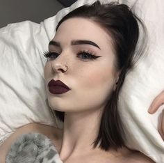 Goth Makeup Looks, Goth Makeup Tutorial, Edgy Makeup, Gothic Makeup, Goth Makeup, Dark Makeup, Grunge Makeup