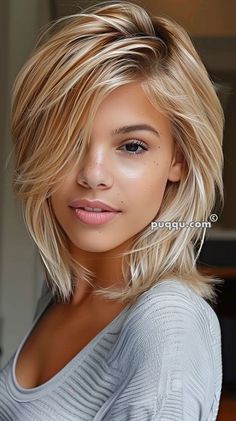 Blonde Hair With Brown Lowlights, Blonde Hair With Brown, Brown Lowlights, 1b Hair, Blond Beige