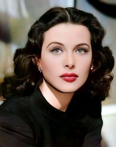 Hedi Lamarr, Eye References, Vintage Celebrities, Vintage Actresses, 1950s Hairstyles, 50s Hairstyles, Diana Dors