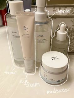 Korean Skin Care Routine Products, Korean Retinol, Skin Care Routine Korean, Korean Eye Cream, Ideas For Skin Care, Items Aesthetic, Retinol Products, Skin Cycling, Skin Care Routine Products