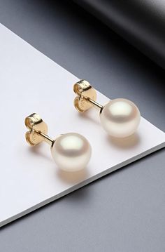 Lustrous freshwater cultured pearls shimmer elegantly in these timeless women's stud earrings. 18K Yellow Gold Freshwater cultured pearls Secures in place with friction backs. From the Yoko London collection Jared The Galleria Of Jewelry, Womens Earrings Studs, Creative Background, Yoko London, Freshwater Cultured Pearls, Pearl Stud Earrings, Pearl Studs, Cultured Pearls, Fresh Water