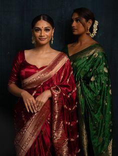 Bride Mom Saree Indian, Dusky Skin Outfits Indian Wedding, Banarasi Sarees Silk, Dusky Skin Makeup Indian Bride, Reception Look For Bride, Dusky Skin Saree Look, Tamil Dress, Dusky Skin Makeup, Dark Red Saree