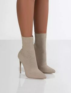 Knitting Stretch Boots Slim Boots, Beige Socks, Sock Ankle Boots, Short Booties, Beige Boots, Fabric Boots, How To Stretch Shoes, Heeled Chelsea Boots, Knit Boots