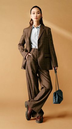 Check Suit Women, Plaid Suits Women, Vintage Brown Suit, Meghan Markle Dress, Burberry Suit, Checkered Suit, Dandy Style, Fancy Suit