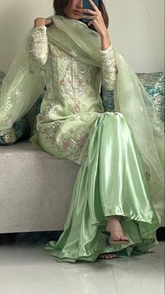 Wedding Camera, Desi Fits, Asian Clothes, Desi Dress, Desi Outfits, Visual Archive, Desi Wedding Dresses, Pani Puri, Pakistani Clothes