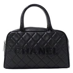 Used Chanel Bag Matelasse Women's Handbag Leather Black Compact (Sku: Gzl14228) === General === Brand : Chanel Country Of Origin : Italy === Design === Type : Handbag Material : Leather Color : Black Hardware Color : Silver Gender : Women === Size === Size (Hxwxd) : 15.5cm X 27cm X 10cm / 6.1'' X 10.62'' X 3.93'' Handle Length : 29.5cm / 11.61'' === Included Items === Accessories : Guarantee Card Accessories Notice : Before Purchasing, Please Refer To The Images Of The Accessories Included With Luxury Black Box Bag For Errands, Black Handheld Bag With Dust Bag Included, Designer Black Box Bag For Errands, Designer Black Bag For Errands, Luxury Black Shoulder Bag For Everyday Use, Luxury Black Shoulder Bag For Errands, Classic Black Bag For Errands, Black Pouch Box Bag With Handles, Black Box Bag With Handles