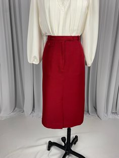 Red Fitted Skirt For Workwear, High Waist Pencil Skirt With Pockets For Office, Red Pleated Skirt For Work, Classic Office Pencil Skirt With Pockets, Red Midi Pencil Skirt For Work, Classic Pencil Skirt With Pockets For Work, Red Midi Skirt For Work, Office Lady Skirt With Pockets For Workwear, Formal Fitted Red Pencil Skirt