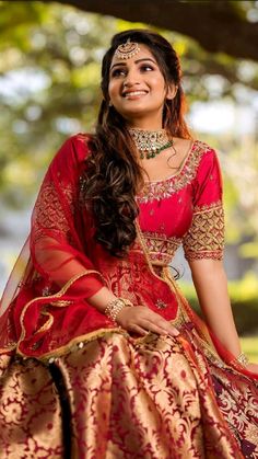 Lehenga Patterns, Nakshathra Nagesh, One Gram Gold Jewellery, South Indian Wedding Hairstyles, Hair Style On Saree, Lehenga Saree Design, Bridal Sarees South Indian, Lehnga Dress, Indian Wedding Hairstyles