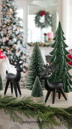 Looking for black and green Christmas decor ideas for your home interior? I've got you! Are you thinking of switching up your Christmas decor this year? If you’re tired of the traditional red and white, black and green could be the fresh, modern look you’re after. Check out these 30+ Black And Green Christmas Decor Ideas. Black And Green Christmas Decor, Green Christmas Decor Ideas, Black And Green Christmas, Green Pillar Candles, Green Christmas Decor, Winter Porch Decor, Green Christmas Decorations, Neutral Holiday Decor