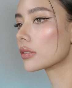 Daily Moisturizer Face, Moisturizer Face, Maquillage On Fleek, Face Oils, Douyin Makeup, Smink Inspiration, Ethereal Makeup, Photographie Portrait Inspiration