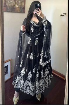 Embroidery Lace Border, Full Sleeve Gowns, Trendy Outfits Indian, Pakistani Dresses Casual, Sleeve Gown, Traditional Indian Outfits, Trendy Dress Outfits, Simple Pakistani Dresses, Heavy Embroidery