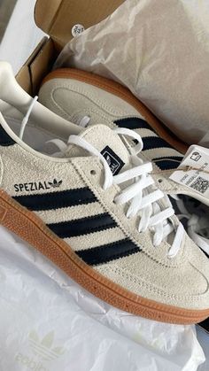 Don't worry if Adidas Sambas are sold out. We've rounded up some great alternatives that are just as stylish and comfy. Click through to see more! Looks Adidas, Stile Blair Waldorf, Look Adidas, Shoe Wishlist, Adidas Spezial, Hype Shoes, Aesthetic Shoes, Shoe Inspo