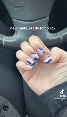 Blue nails in car, new nails 2022, blue abstract swirl nails, blue designed nails, coffin shaped nails Blue Coffin Shaped Nails, Nail Ideas Unique, Abstract Swirl Nails, Blue Abstract Nails, Blob Nails, Blue Swirl Nails, Unique Nail Ideas, New Nail Ideas, Nail Ideas 2022