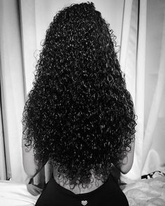 Hair Ideas Curly, Hair Goals Long, Long Weave Hairstyles, Curly Hair Photos, Yennefer Of Vengerberg, Pelo Afro, Brazilian Remy Hair, Beautiful Curly Hair, Deep Curly