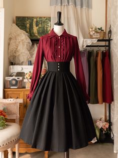 This price includes a shirt only, others are not included.   	 		 			Size 			S 			M 			L 			XL 			2XL 		 		 			Shoulders 			38 			39.5 			41 			42.5 			44 		 		 			Bust Vintage Outfit Inspiration, Pleats Skirt, Fall Skirts, الرسومات اللطيفة, Looks Vintage, Stylish Dresses, Dark Academia, Beautiful Outfits, Pretty Outfits